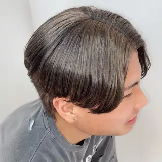 カラー メンズ ★デザインカラー ハイトーン ももか★のヘアスタイル