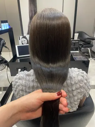 ロング HARUKI MINATO Japan FUKUOKA所属・秋屋 美々梨のヘアスタイル