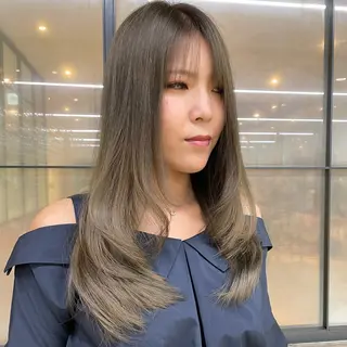 ロング カラー I see所属・中谷 大志朗のヘアスタイル