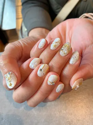 ネイル Nest 岩崎のネイルデザイン