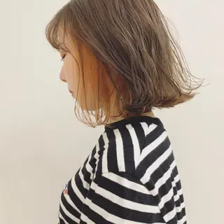 ショート カラー ハイトーン&暗髪🔥 表参道二刀流マエダのヘアスタイル