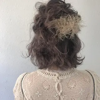 ミディアム カラー パーマ ヘアアレンジ  大貫 茉央のヘアスタイル