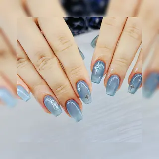 ネイル AngelChris ビューティーサロンのネイルデザイン