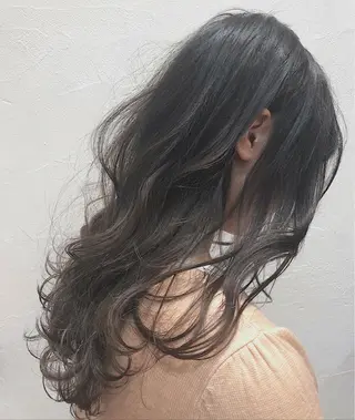 セミロング カラー 360°キレイな ショートカットのヘアスタイル