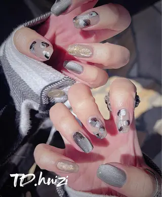 ミディアム めぐみのネイルサロン 惠のネイルデザイン