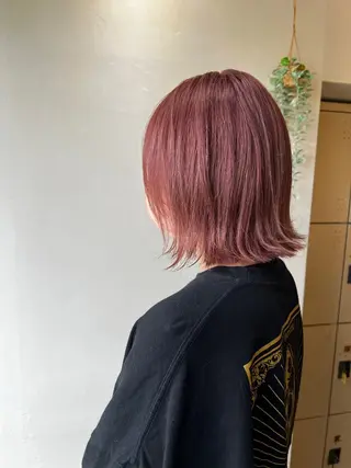 ショート カラー AIconic nagoya所属・縮毛矯正/ レイヤー/ミディアムのヘアスタイル