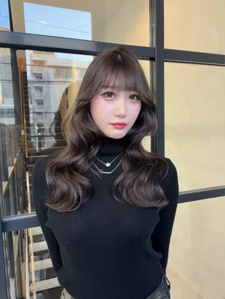 ロング 佐伯 鼓乃美のヘアスタイル