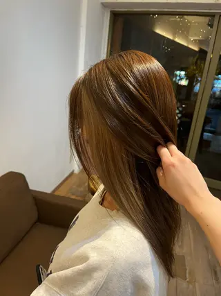 セミロング 臺 佳連のヘアスタイル
