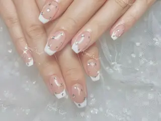 ネイル 🦋 Queenieのネイルデザイン