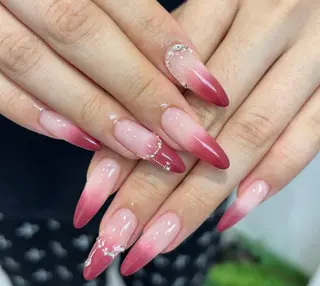 ネイル Pure&Rich Nailのネイルデザイン