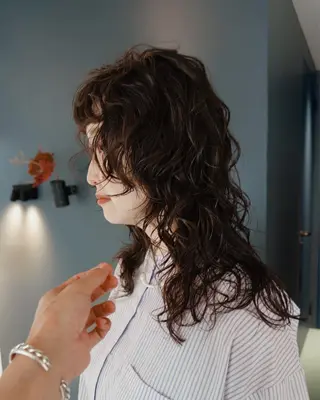 セミロング パーマ レイヤー/パーマ /ウルフ/nabeのヘアスタイル