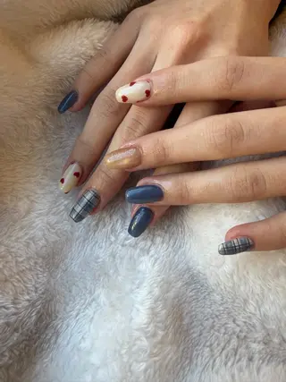 ネイル revia所属・ERI Nailistのネイルデザイン