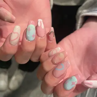 ロング m kaori𓃟のネイルデザイン