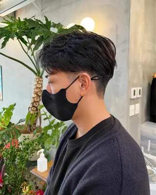 カラー パーマ メンズ スパイキーショート/ メンズヘア/hugeのヘアスタイル