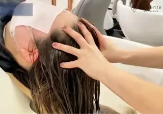 ラシェンテ（Aja）川西所属・カラーリスト Rioのヘアスタイル