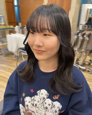 セミロング カラー 🍑おおしまくるみ 🍑暖色colorのヘアスタイル