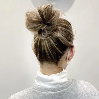 カラー ヘアアレンジ 韓国風×透明感カラー 髪質改善オタベシンヤのヘアスタイル