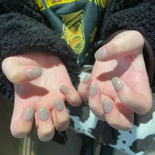 ネイル ﾔｽﾀﾞ ﾐﾅのネイルデザイン