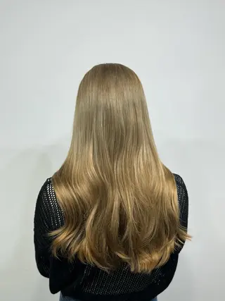 セミロング ✂︎透明感カラー特化 /日和優真✂︎のヘアスタイル