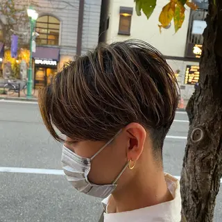 パーマ メンズ 三ノ宮フェザーパーマ 蕃本 啓利のヘアスタイル