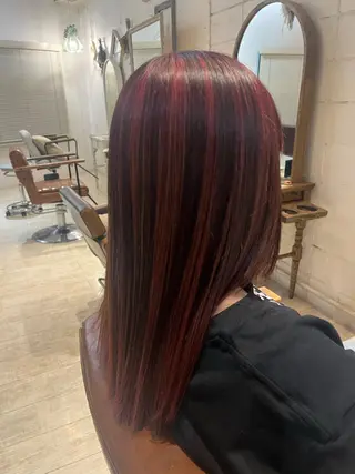 セミロング カラー さとう ちほみ🐼のヘアスタイル