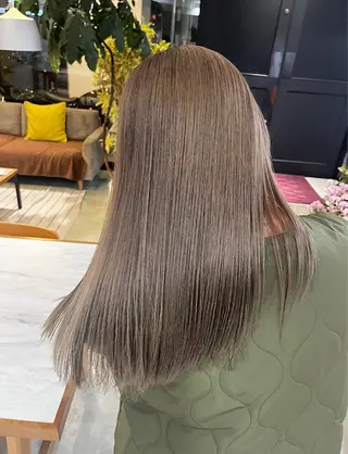 ロング hoNua. 栄/透明感カラーのヘアスタイル