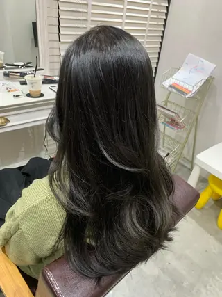 ロング LITTLE _KATOのヘアスタイル