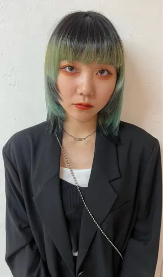 セミロング パーマ/ハイトーン /吉田眞のヘアスタイル