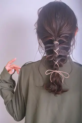 ロング カラー ヘアアレンジ 伊藤 裕貴のヘアスタイル