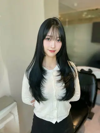 ロング 銀座／レイヤーカット 🤍内野すみれのヘアスタイル