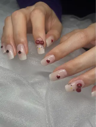 ネイル Ortus (ｵﾙﾄｩｽ)のネイルデザイン