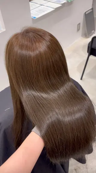 ロング 羽鳥 菜々子のヘアスタイル