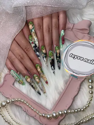 ネイル toyvenail 🖤enaのネイルデザイン