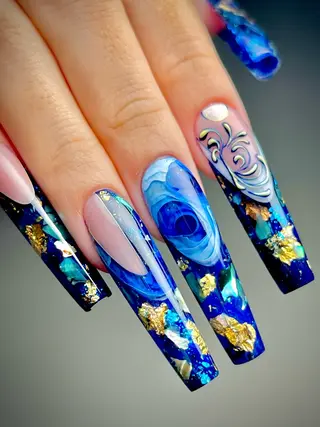 ネイル 井手 優妃のネイルデザイン