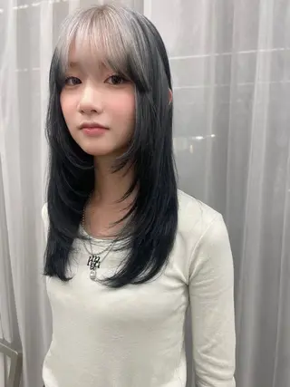 カラー Authen. soraのヘアスタイル