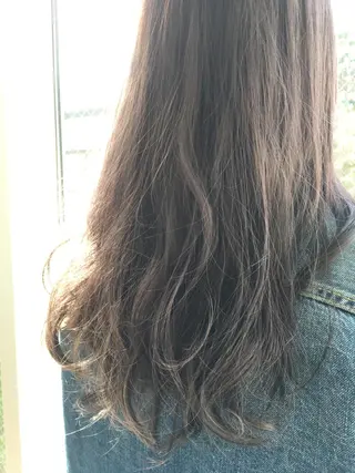 セミロング カラー 白髪ぼかしハイライト 柳川拓哉のヘアスタイル