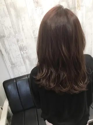 ミディアム カラー 髪質改善ｶﾗｰ ｹｱﾌﾞﾘｰﾁ/ﾀﾑのヘアスタイル