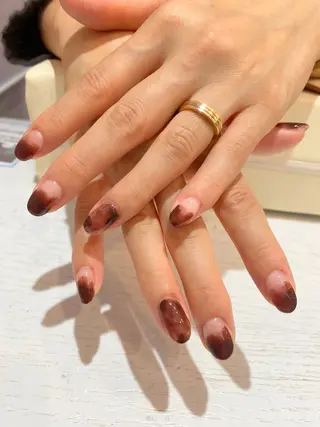 ネイル Nest 岩崎のネイルデザイン