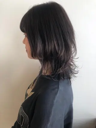 ミディアム カラー MIOベージュカラー 柔らかいカラーのヘアスタイル