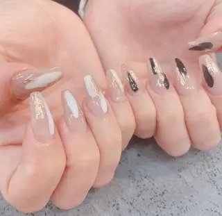 ネイル バニーアイズ　ネイル ニューオータニ博多店のネイルデザイン