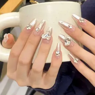 ネイル VIVIAN リサのネイルデザイン