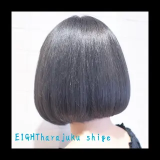 ショート カラー 及川シゲル 髪質改善講師のヘアスタイル