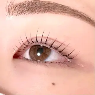 マツエク・マツパ ALPHAbyORIKA所属・高評価｜束感まつげ ユキ｜大阪のマツエク・マツパデザイン