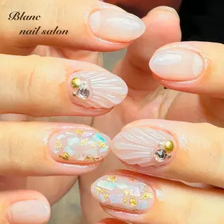ショート Blanc ブランのネイルデザイン