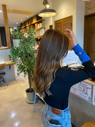 ロング 希優🌺ソムリエ /ブリーチ/カットのヘアスタイル