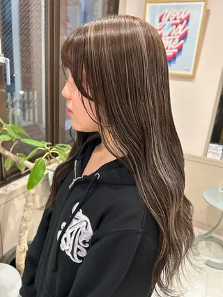 ロング カラー ａｉｋａ🐩 /艶カラー/レイヤーのヘアスタイル