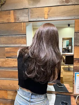 セミロング 梅山 美侑のヘアスタイル