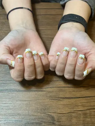 ネイル HENRIETTA NAILSALONのネイルデザイン