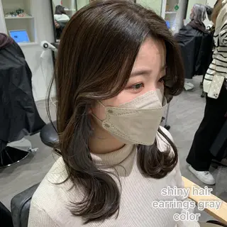 セミロング カラー 艶髪レイヤー上田 紗也🇰🇷💗のヘアスタイル