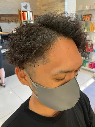 パーマ メンズ ザクザクレイヤー 🍀/ブリーチ/小田のヘアスタイル